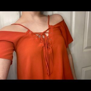 Off the shoulder blouse 🧡